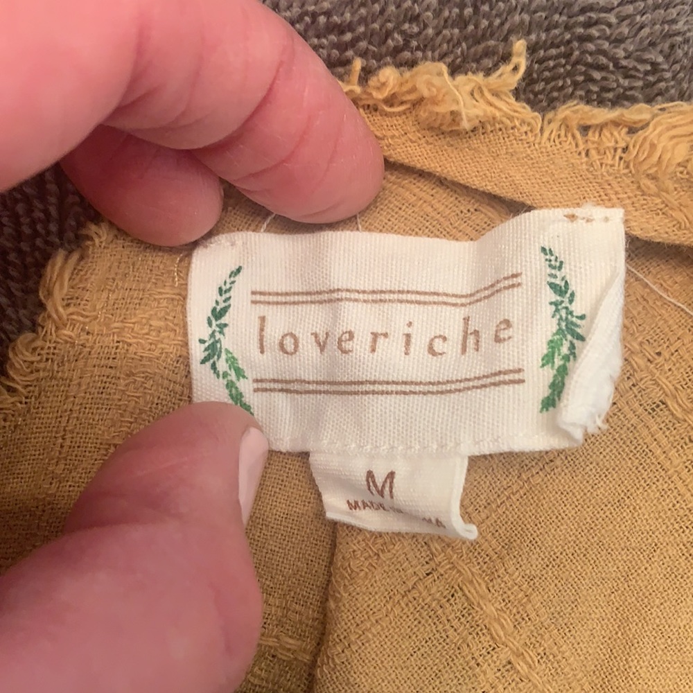 Loveriche boutique crop shirt - Picture 3 of 5